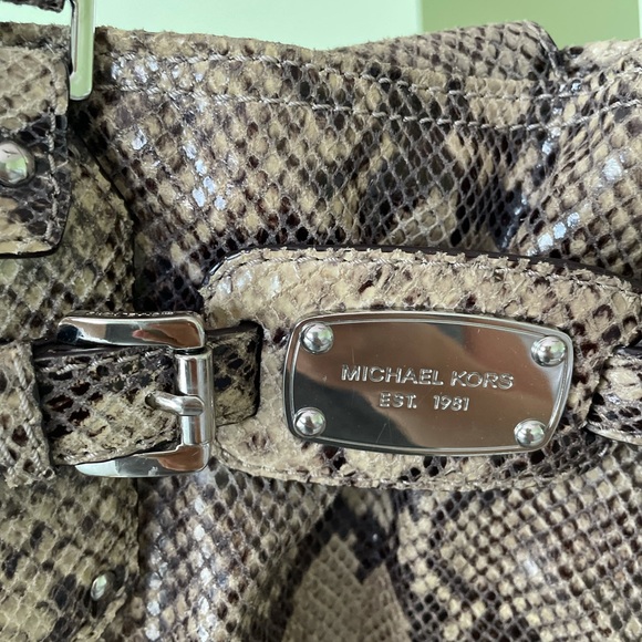 Michael Kors purse - Picture 2 of 4